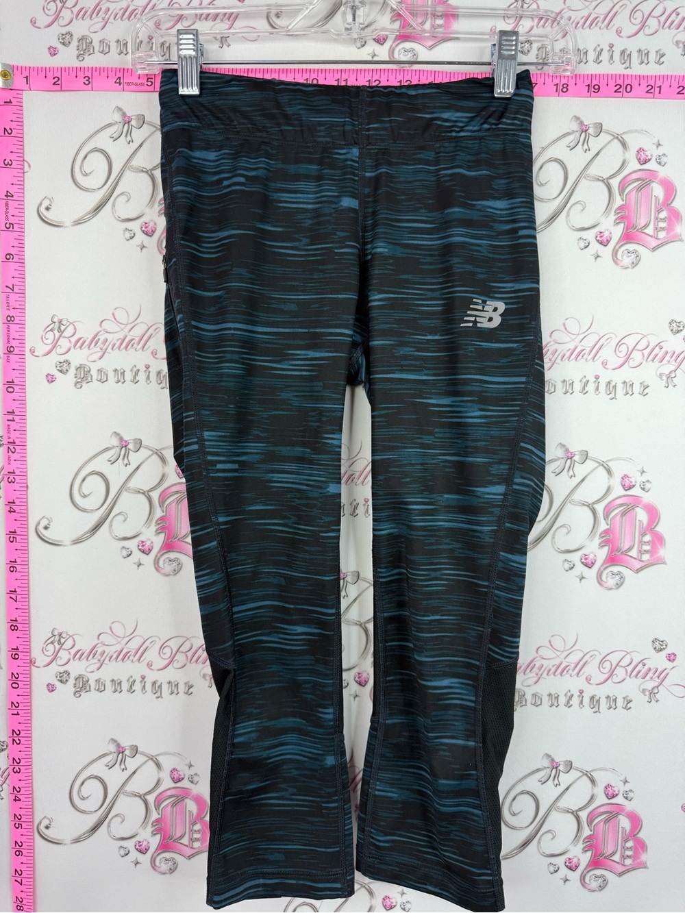 New Balance leggings capri tights Black and Teal Striped Athletic Leggings